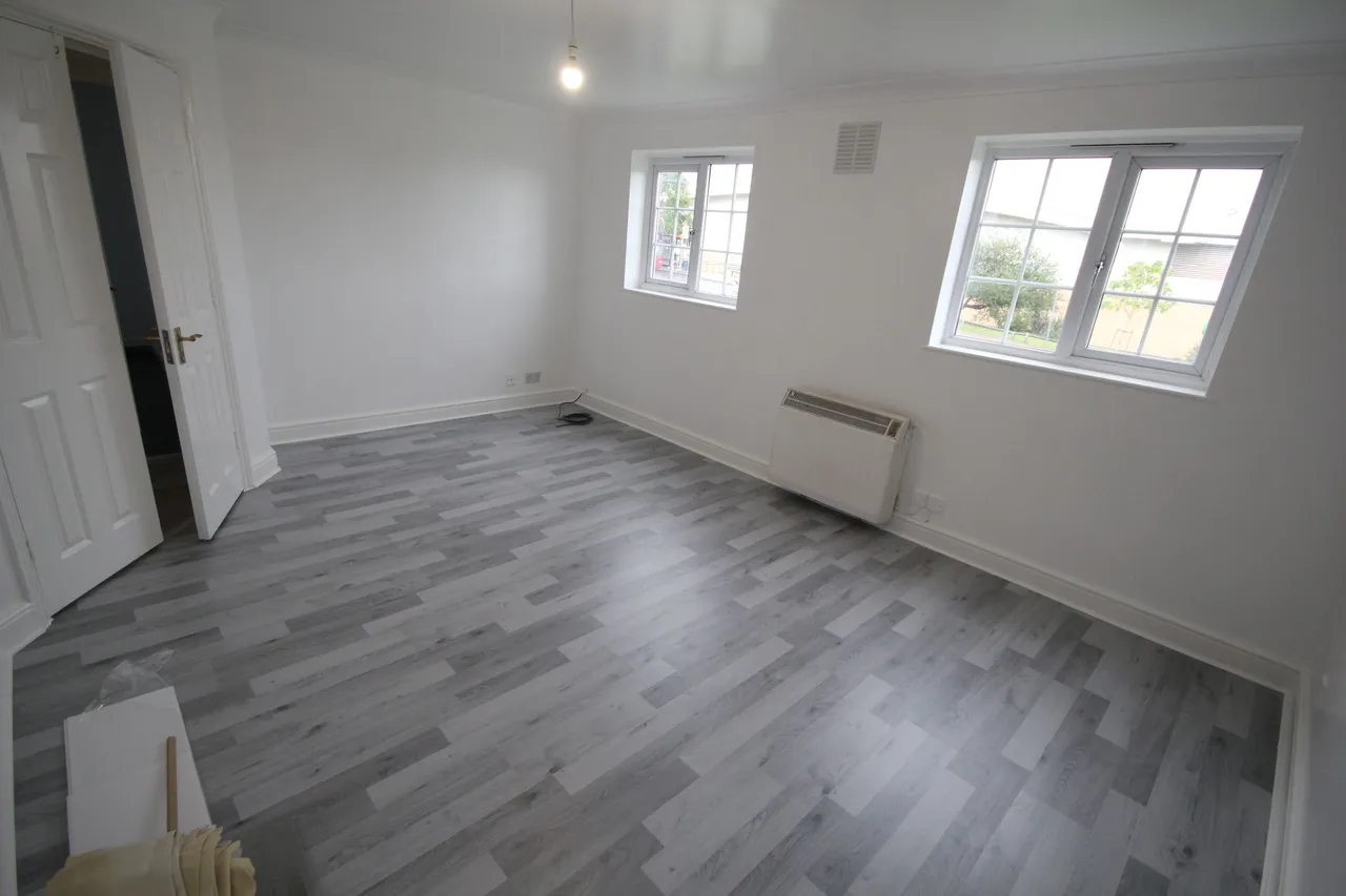Torrington House, Forty Lane, Wembley, photo 5