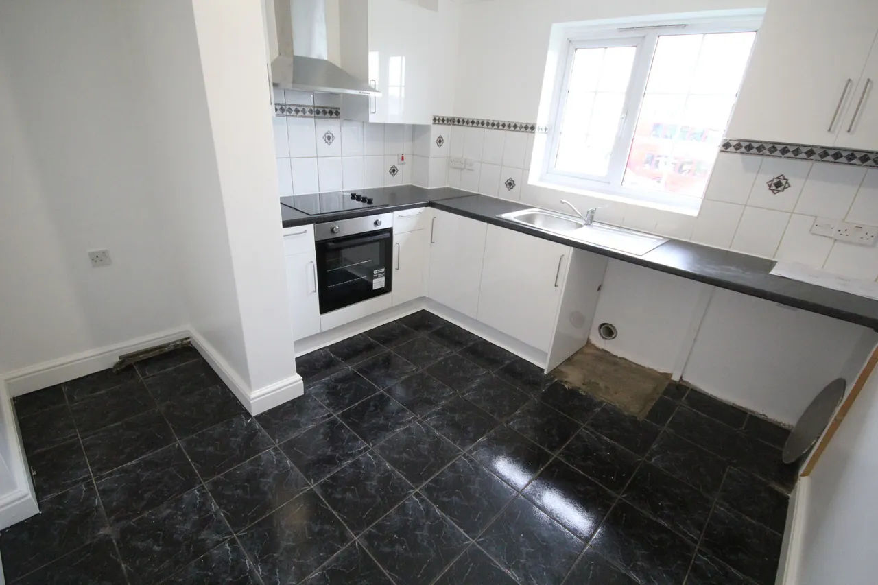 Torrington House, Forty Lane, Wembley, photo 6