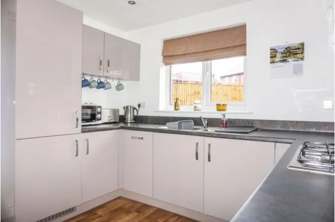 Esthwaite Close, Manchester, photo 10