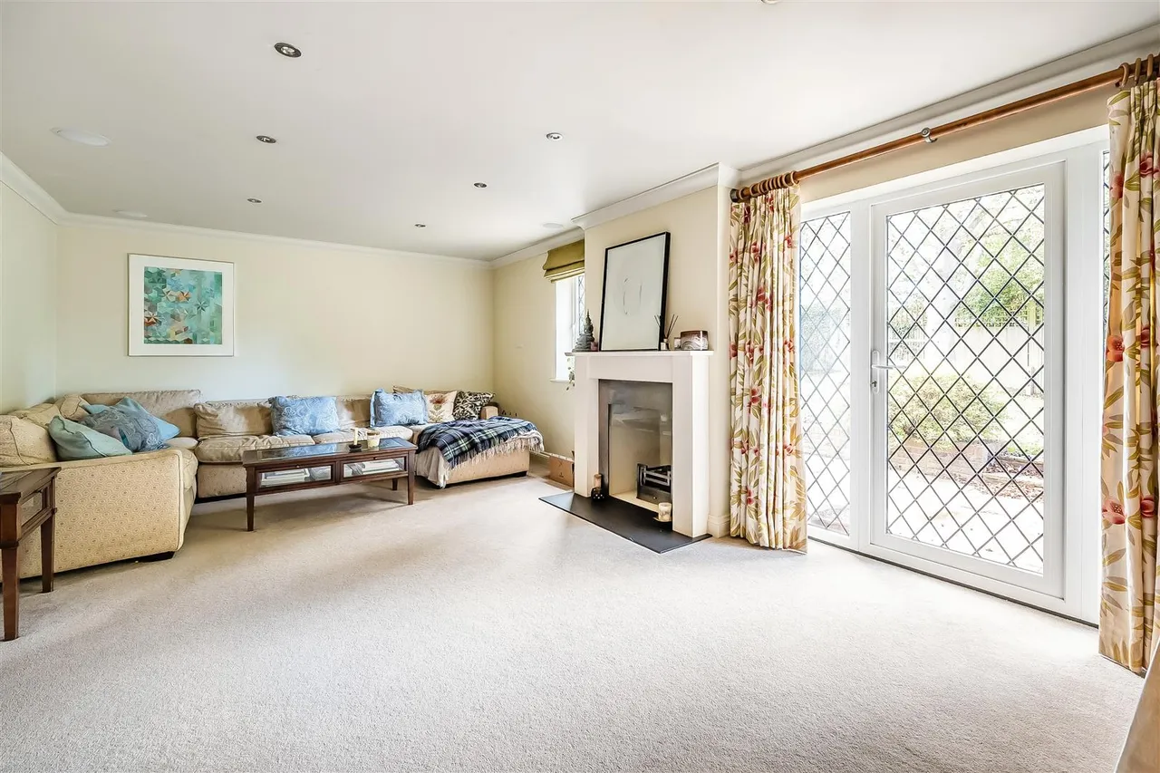 Park Lane, Ashtead, KT21, photo 6