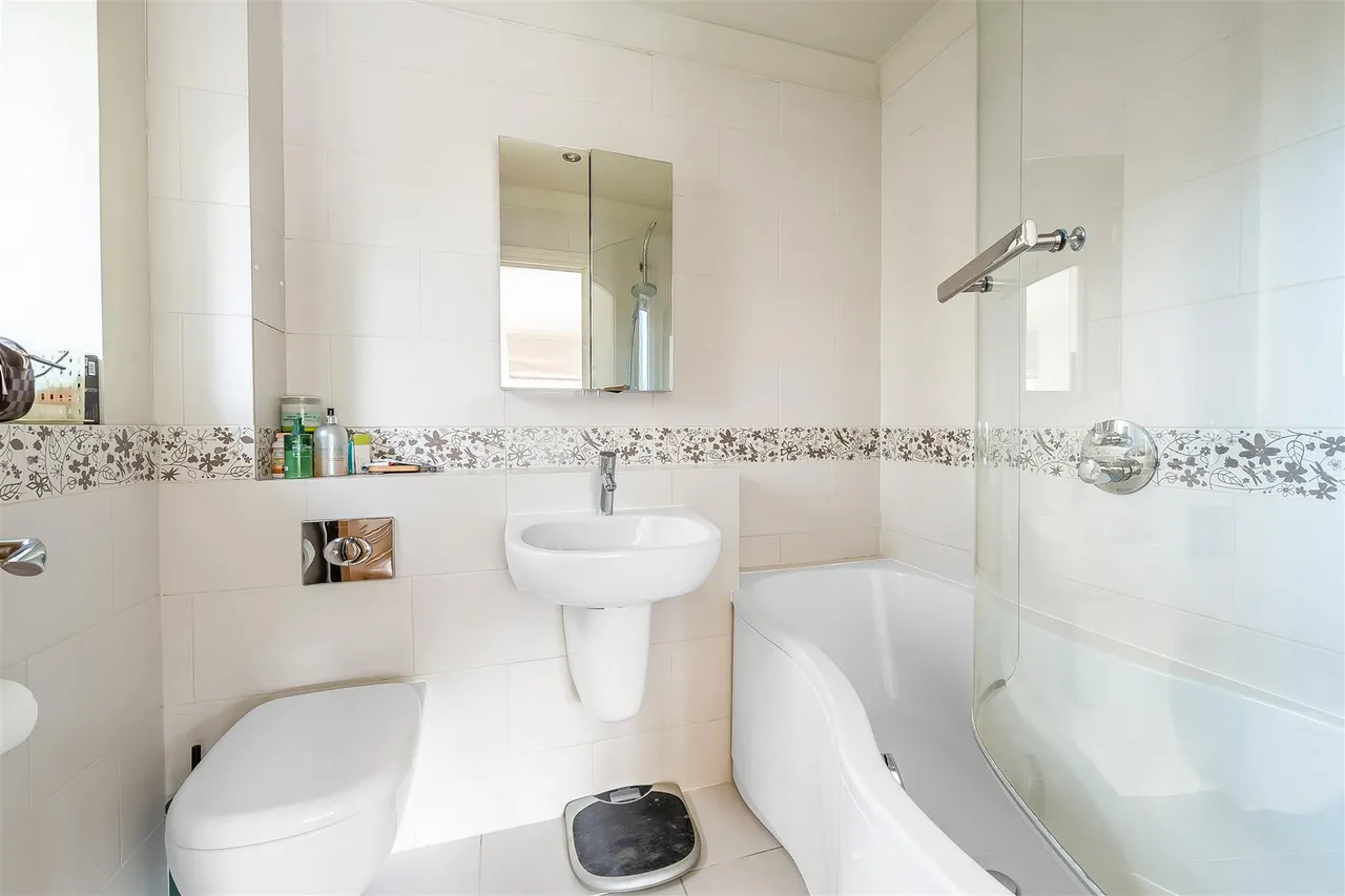 Park Lane, Ashtead, KT21, photo 13