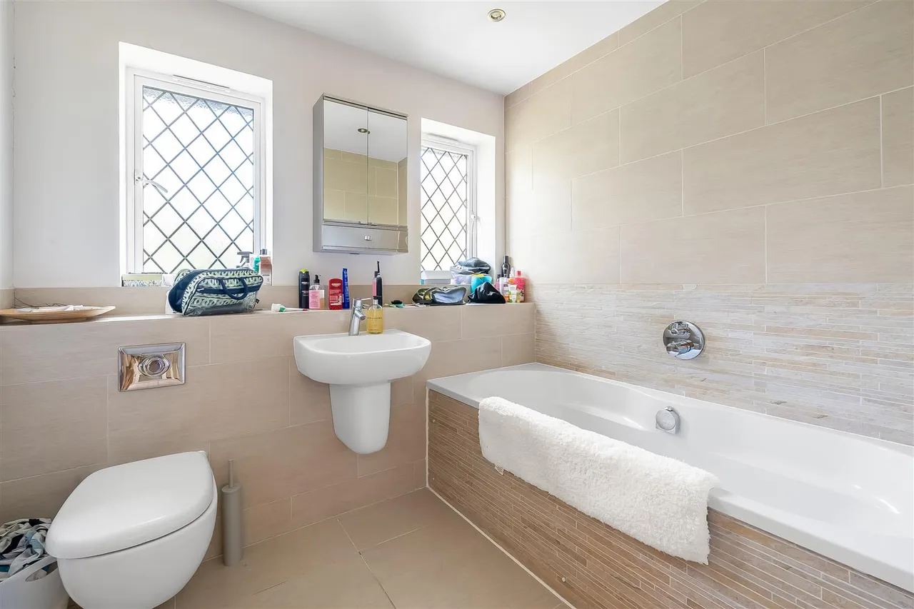 Park Lane, Ashtead, KT21, photo 15