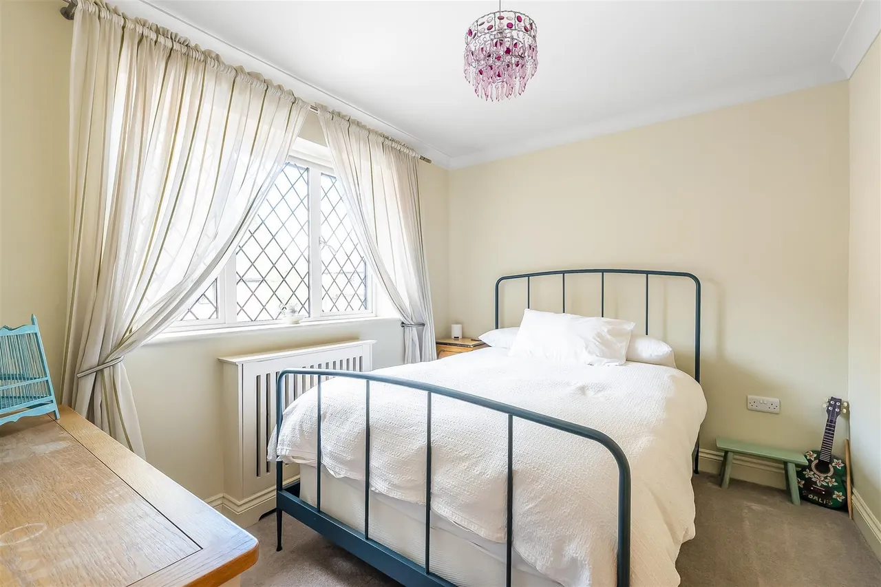 Park Lane, Ashtead, KT21, photo 14