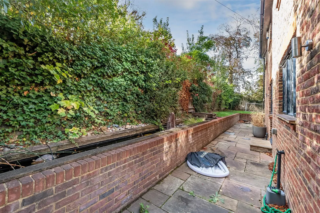 Park Lane, Ashtead, KT21, photo 17