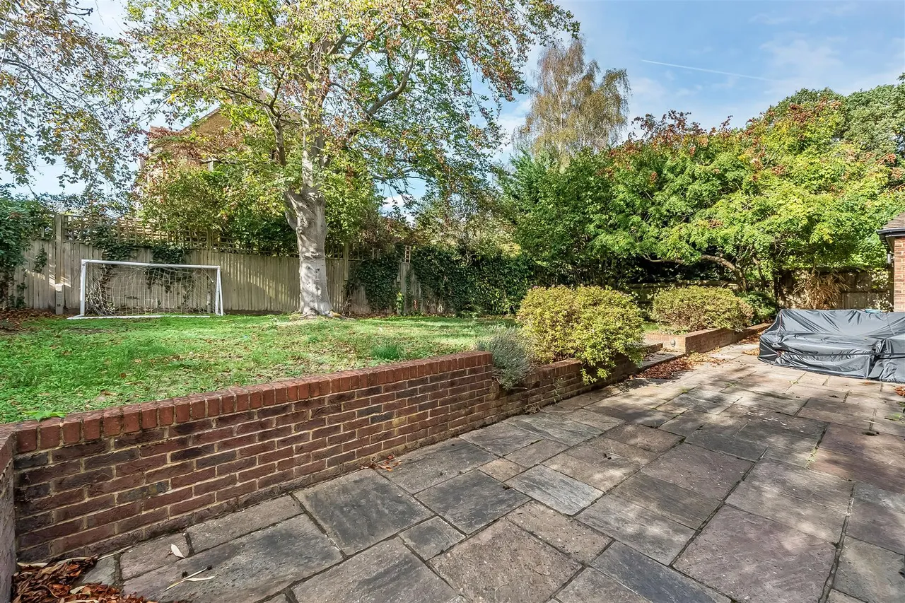 Park Lane, Ashtead, KT21, photo 16