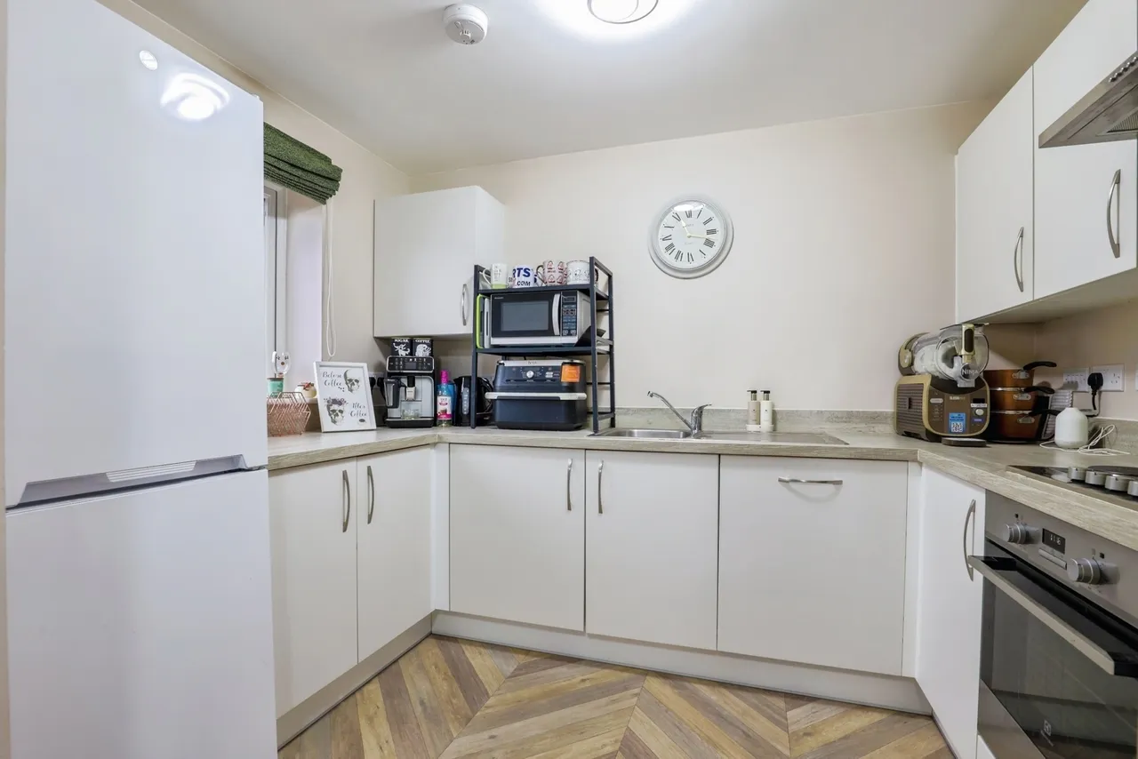 Lywood Drive, Sittingbourne, ME10, photo 11