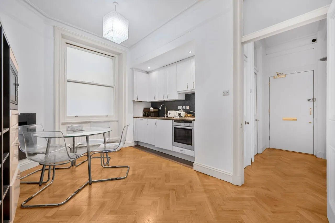 Ridgmount Gardens, London, WC1E, photo 10