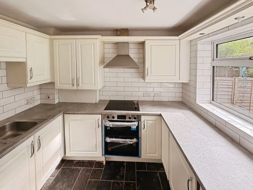 Brunslow Close, Wolverhampton, WV10, photo 2