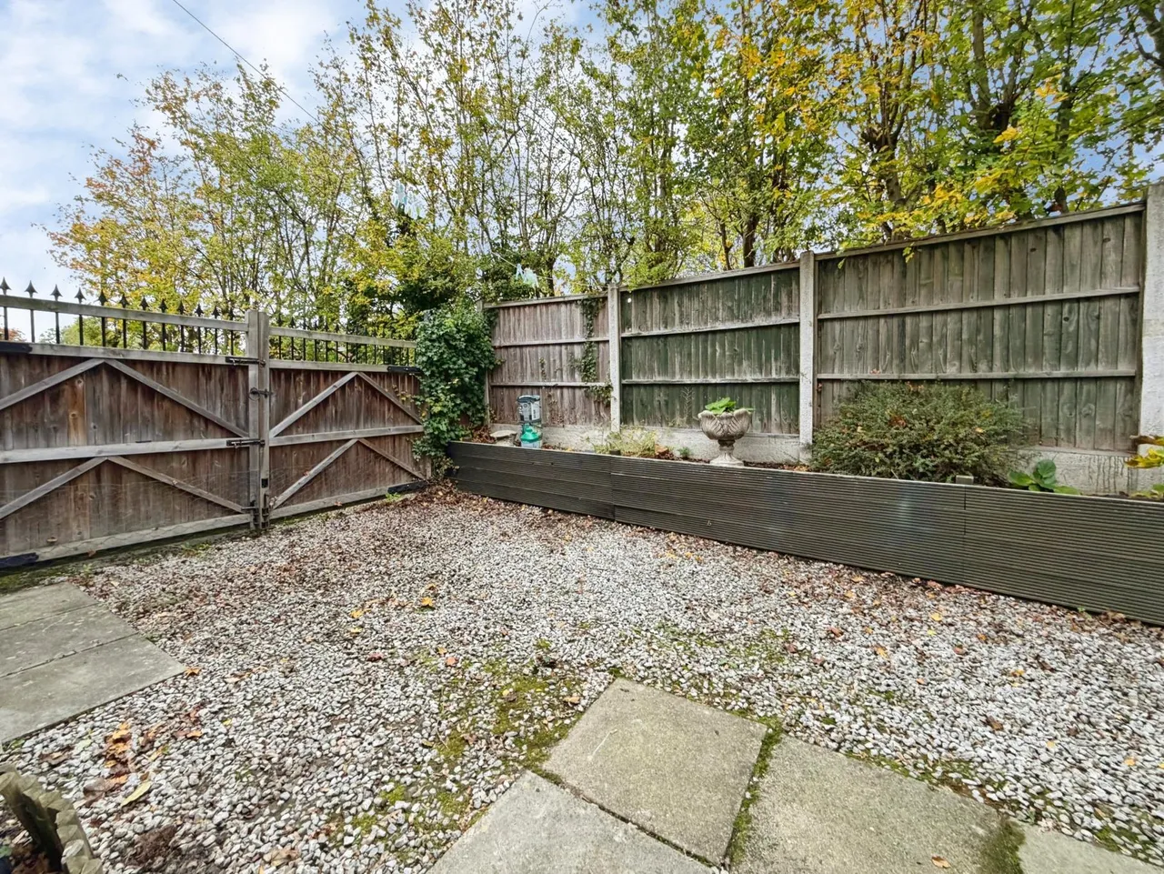May Tree Croft, Sheffield, S20, photo 26