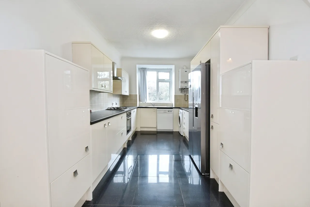 Victoria Road, Harrogate, photo 7