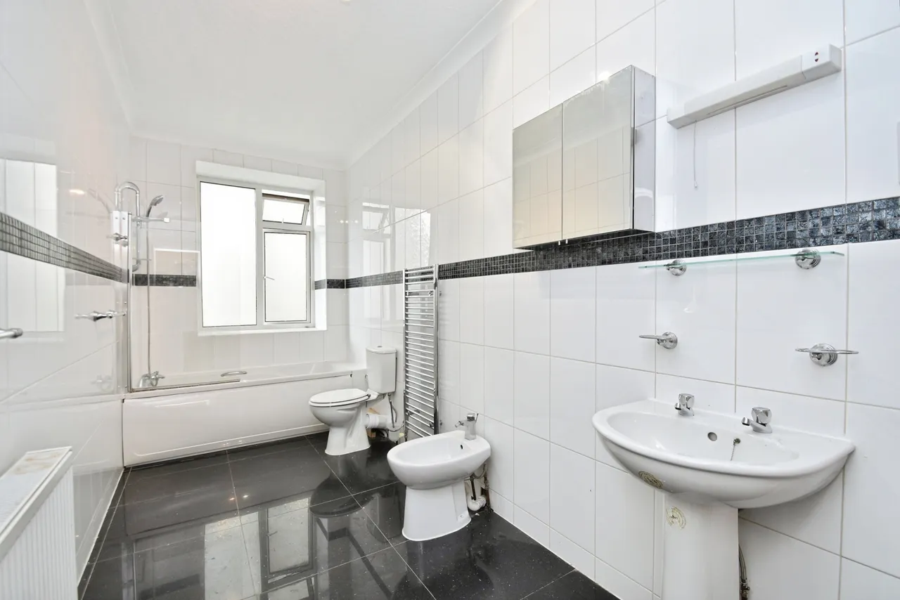 Victoria Road, Harrogate, photo 9