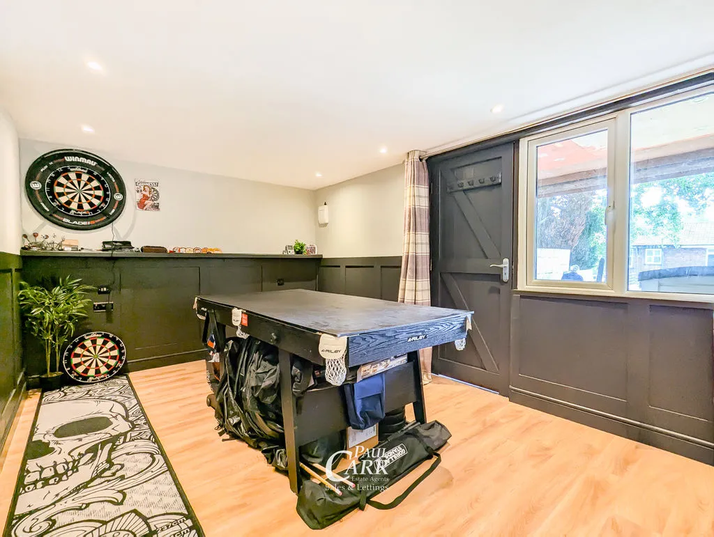 Stafford Road, Cannock, WS12, photo 18