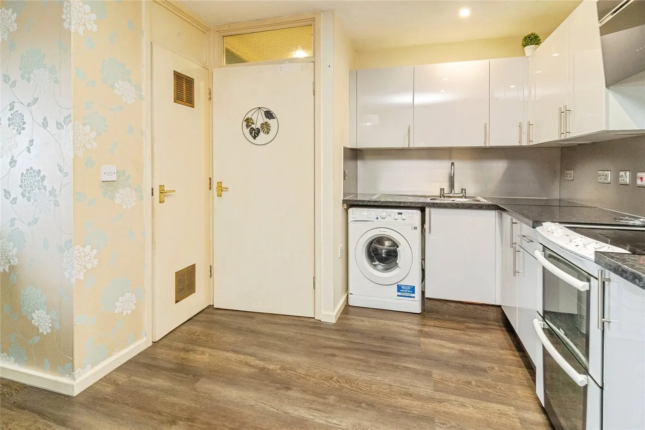 Moorgate, Leadenhall, MK6, photo 5
