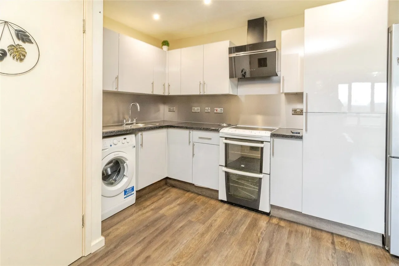 Moorgate, Leadenhall, MK6, photo 12