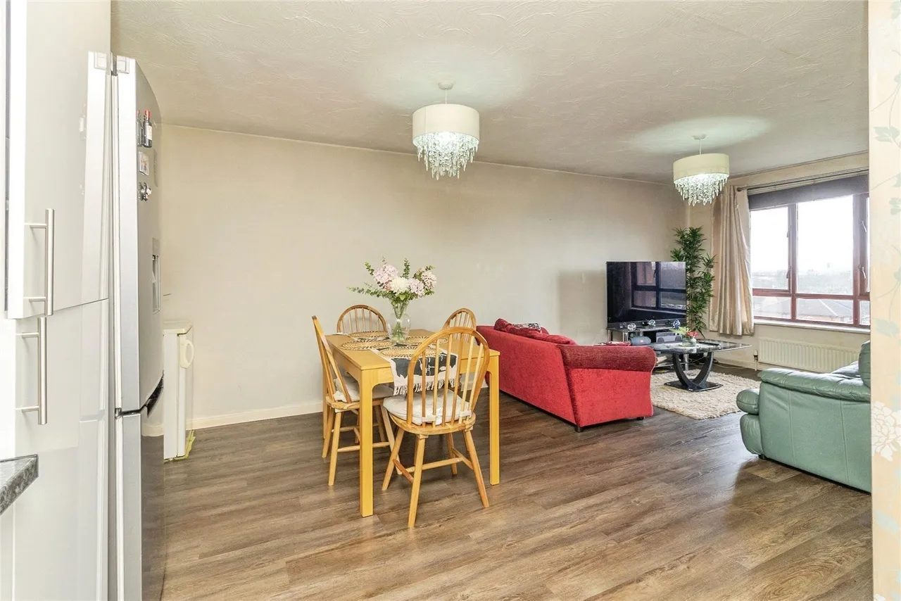 Moorgate, Leadenhall, MK6, photo 8