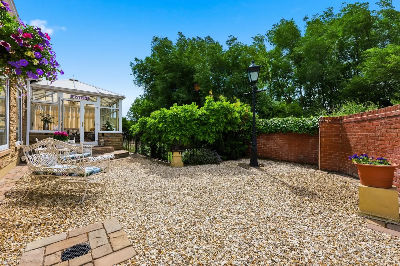 Melton Green, Rotherham, S63, photo 29