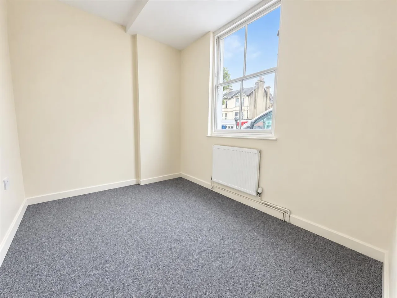 Seaside, Eastbourne, BN22 7NG, photo 11