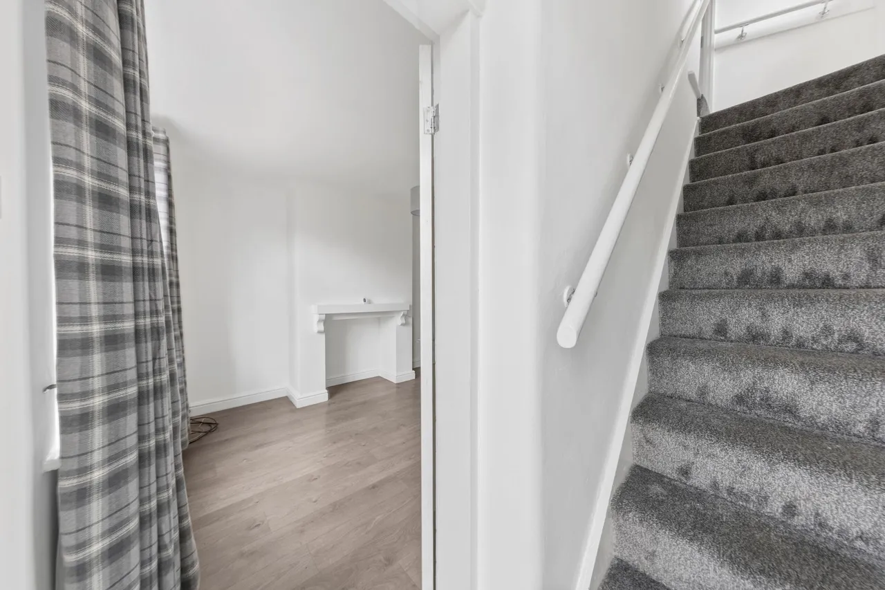 Gig Lane, Woolston, Warrington, Warrington, WA1 4EE, photo 4