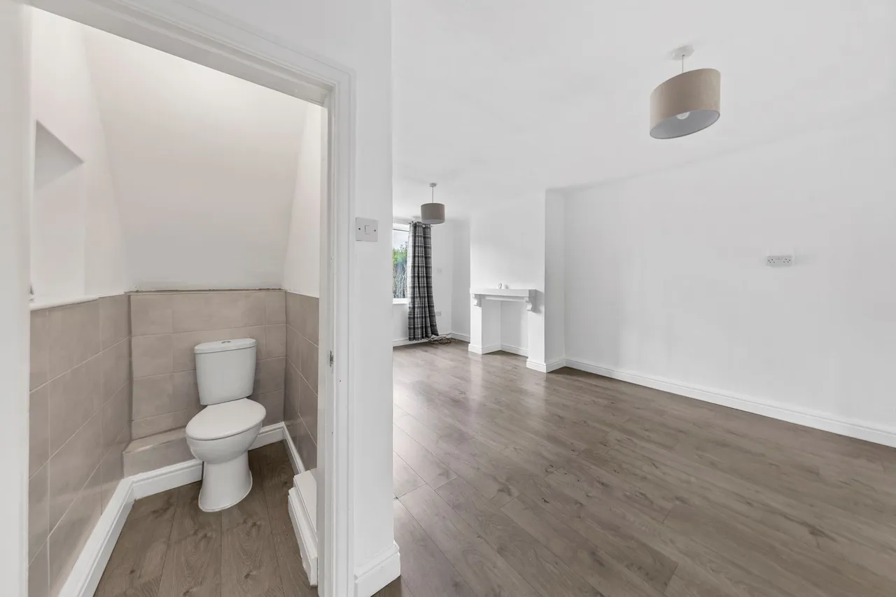 Gig Lane, Woolston, Warrington, Warrington, WA1 4EE, photo 8