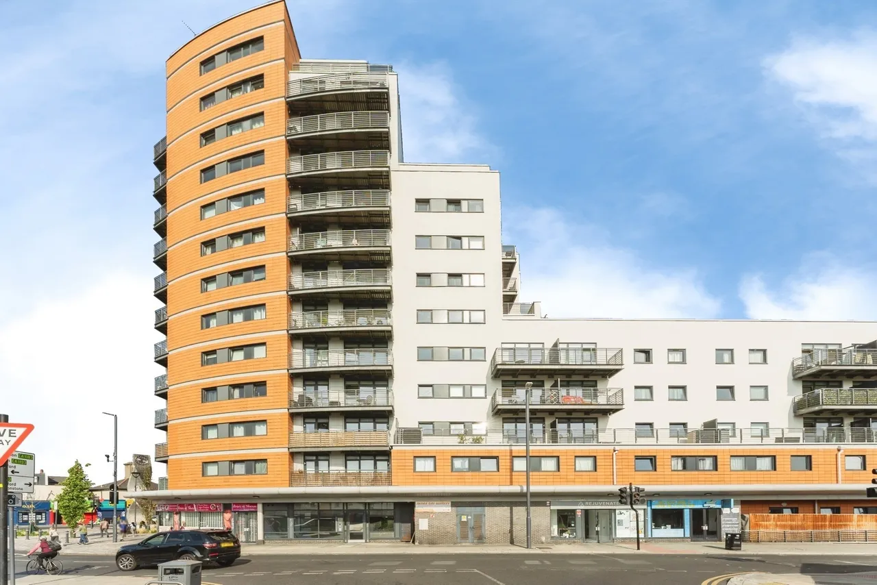 Forest Lane, London, E15, photo 16