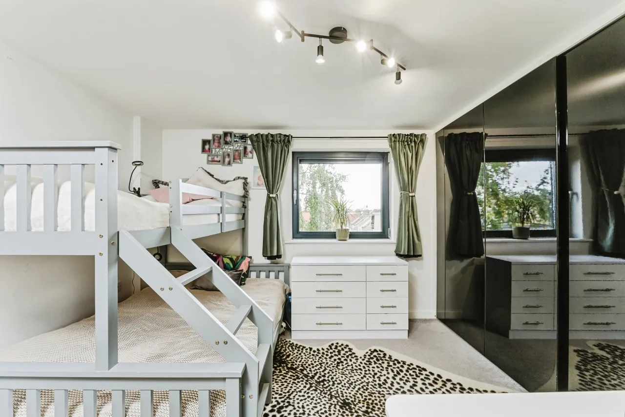 Forest Lane, London, E15, photo 11