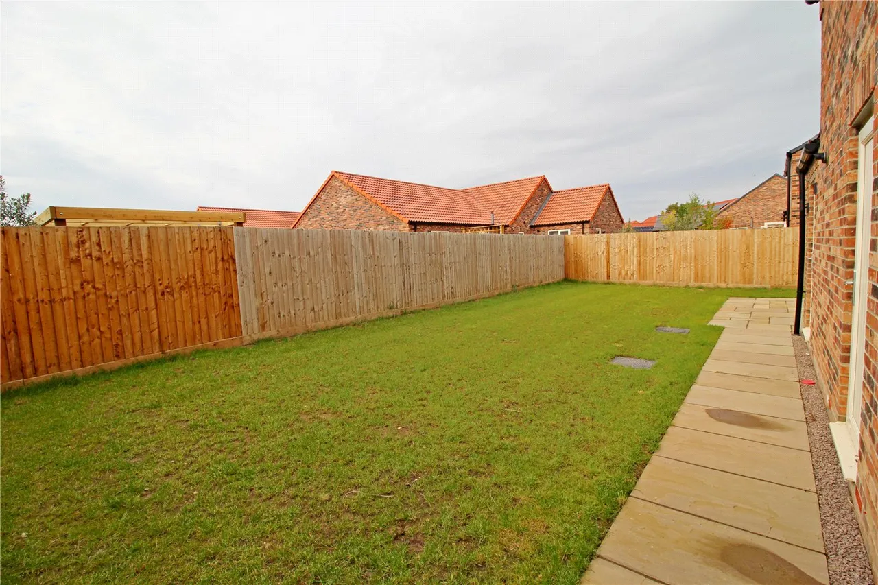 Plot 24 Keston Fields, Pinchbeck, Spalding, Lincolnshire, PE11, photo 11