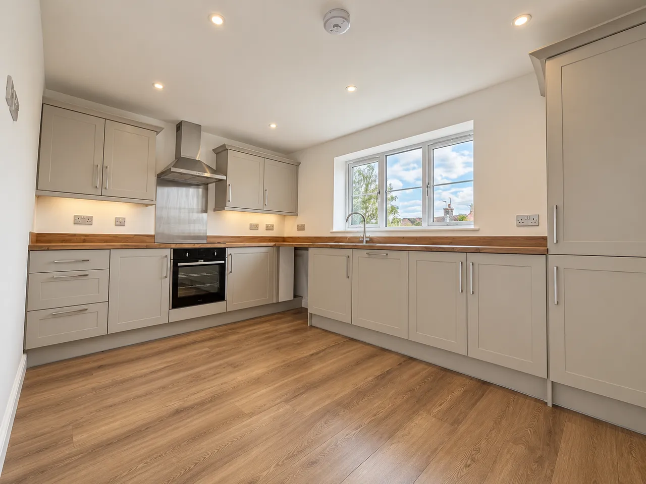 Elkesley Road, Meden Vale, NG20, photo 2