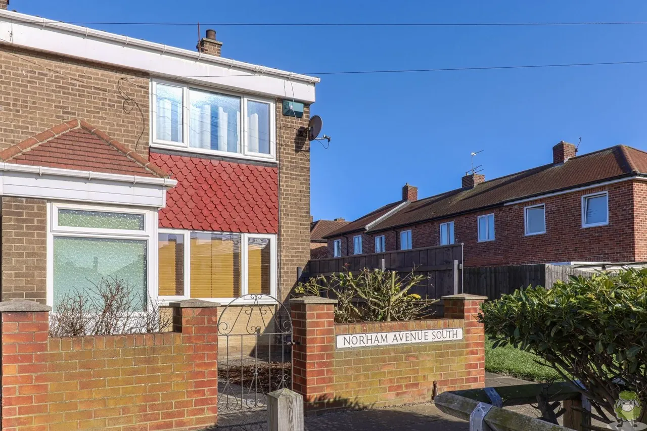 2 bed house for sale, Norham Avenue South, South Shields, NE34