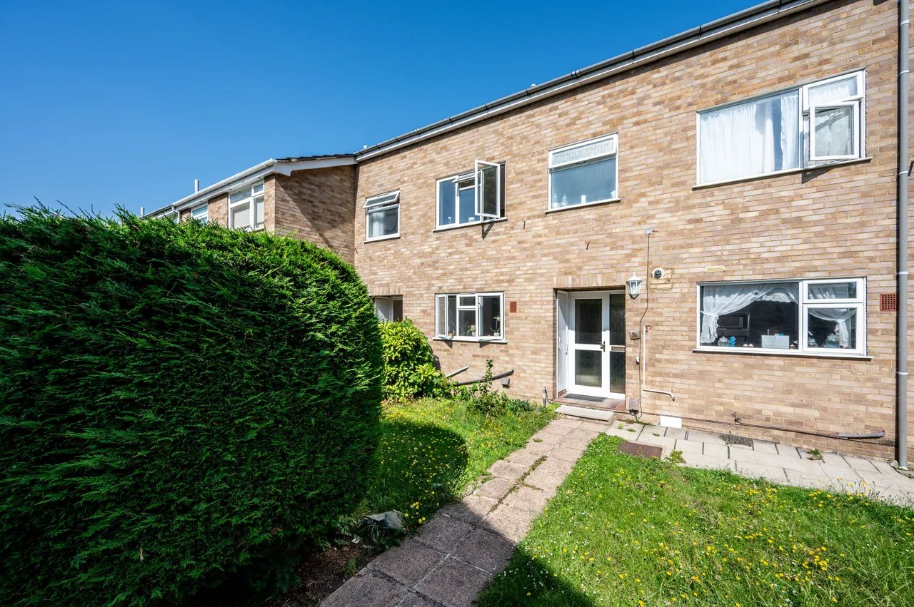 3 bed house for sale — 36 Newborough Green, New Malden