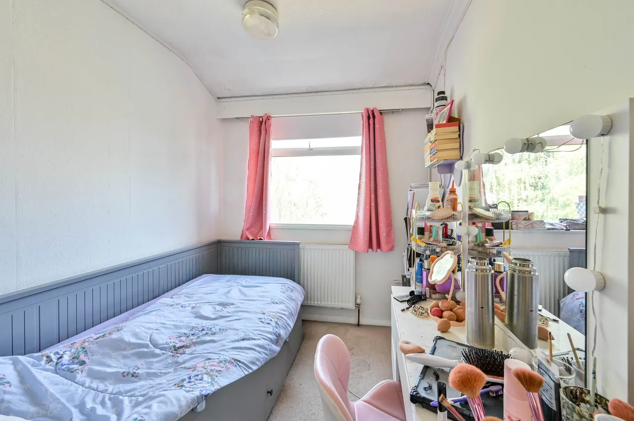 36 Newborough Green, New Malden, photo 8