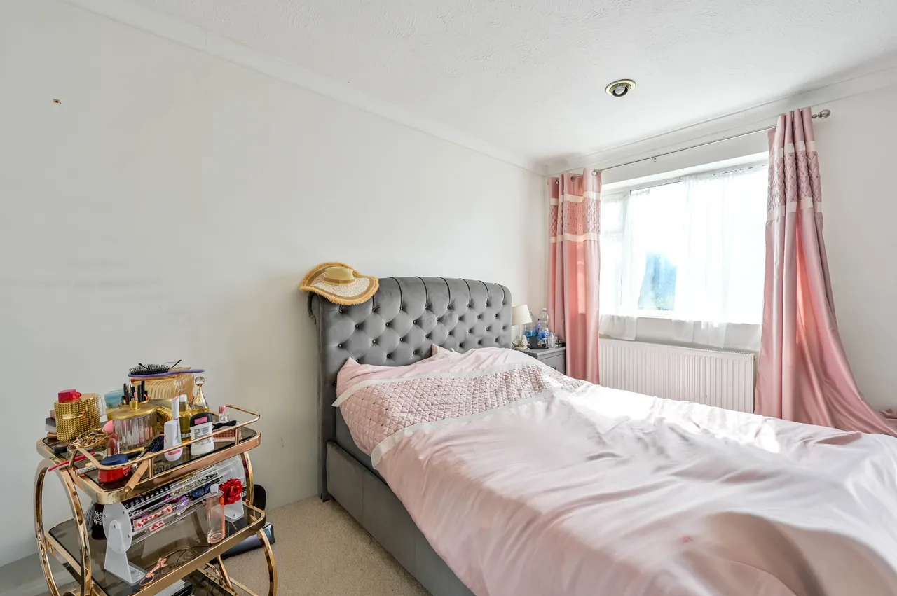 36 Newborough Green, New Malden, photo 7