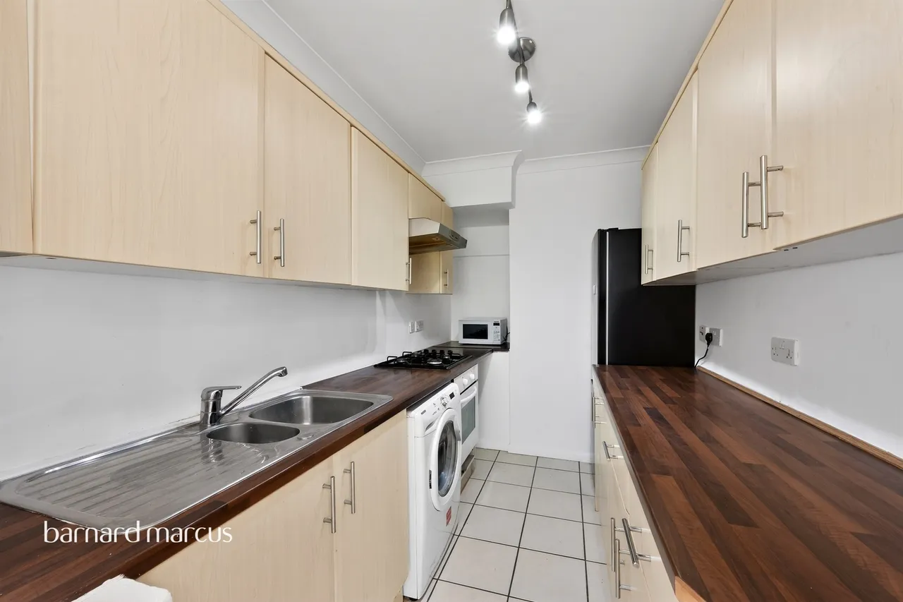 Hobart Road, Worcester Park, photo 5