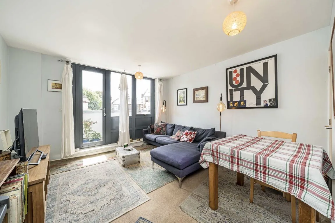 Mitcham Road, SW17, photo 3
