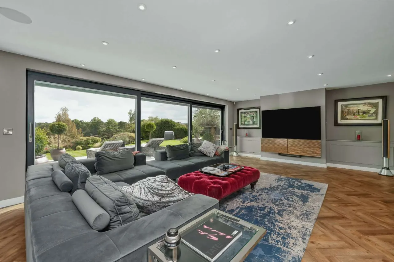 The Avenue, Petersfield, GU31, photo 10