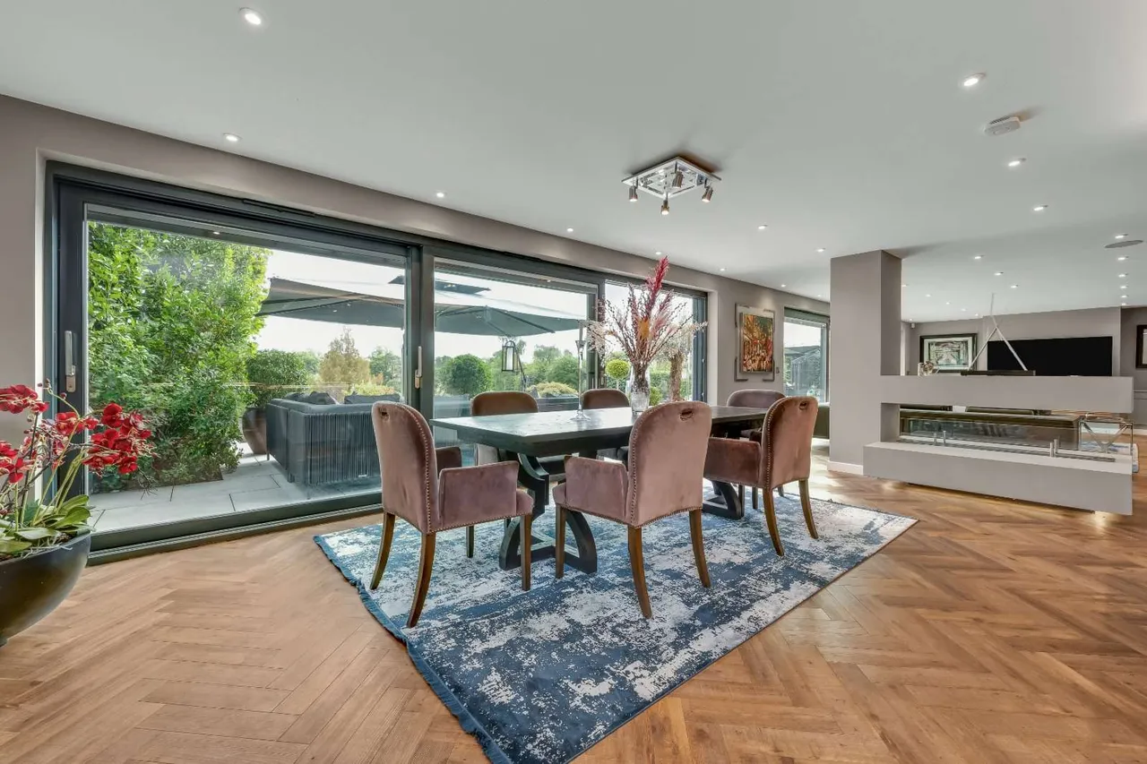The Avenue, Petersfield, GU31, photo 4