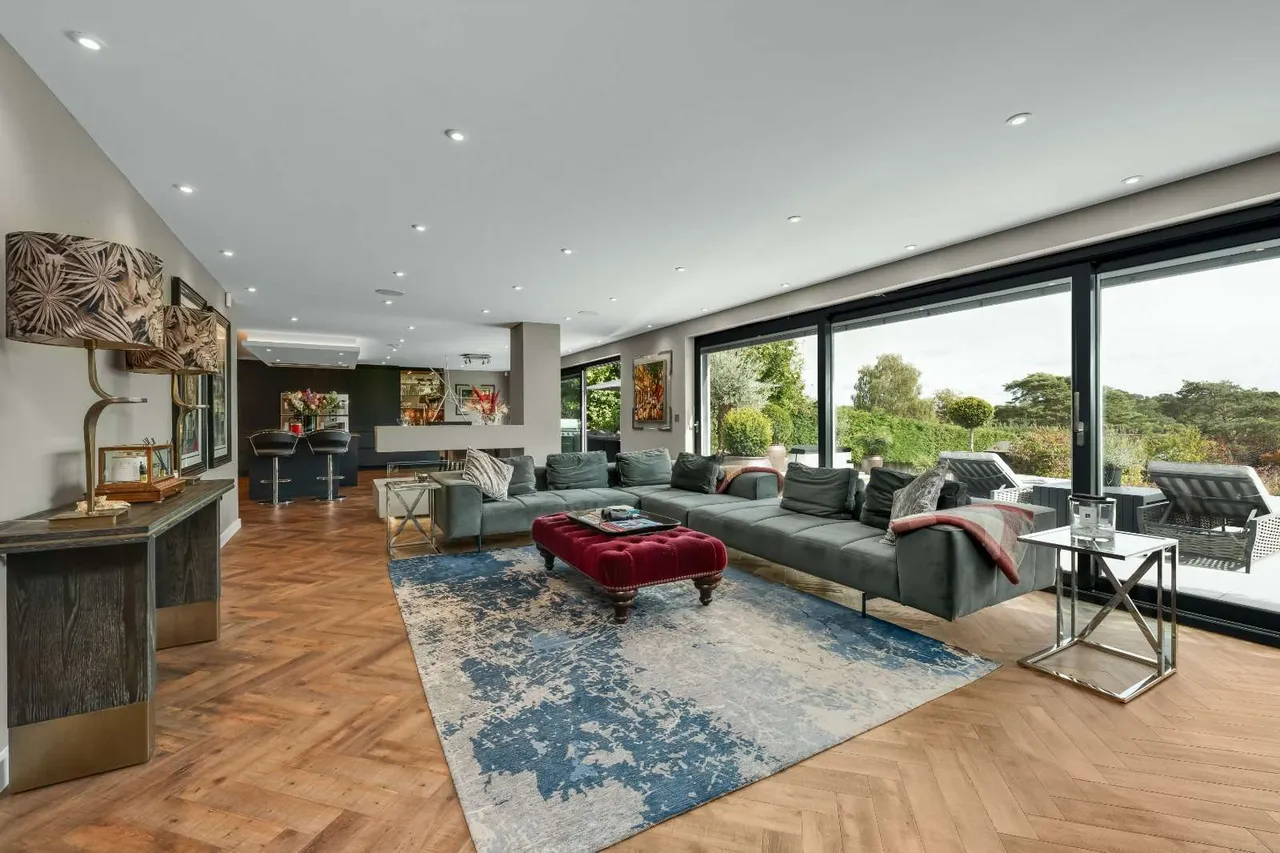 The Avenue, Petersfield, GU31, photo 7