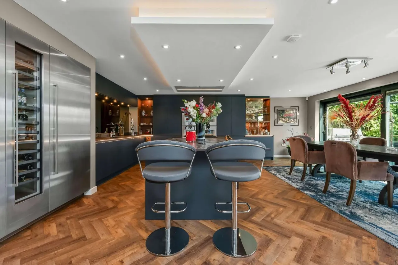 The Avenue, Petersfield, GU31, photo 5