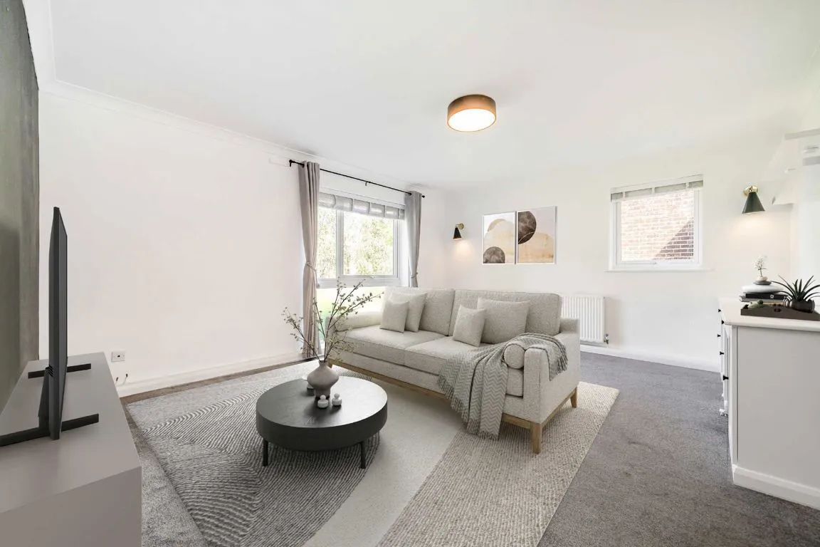 Lambourn Grove, KT1, photo 2