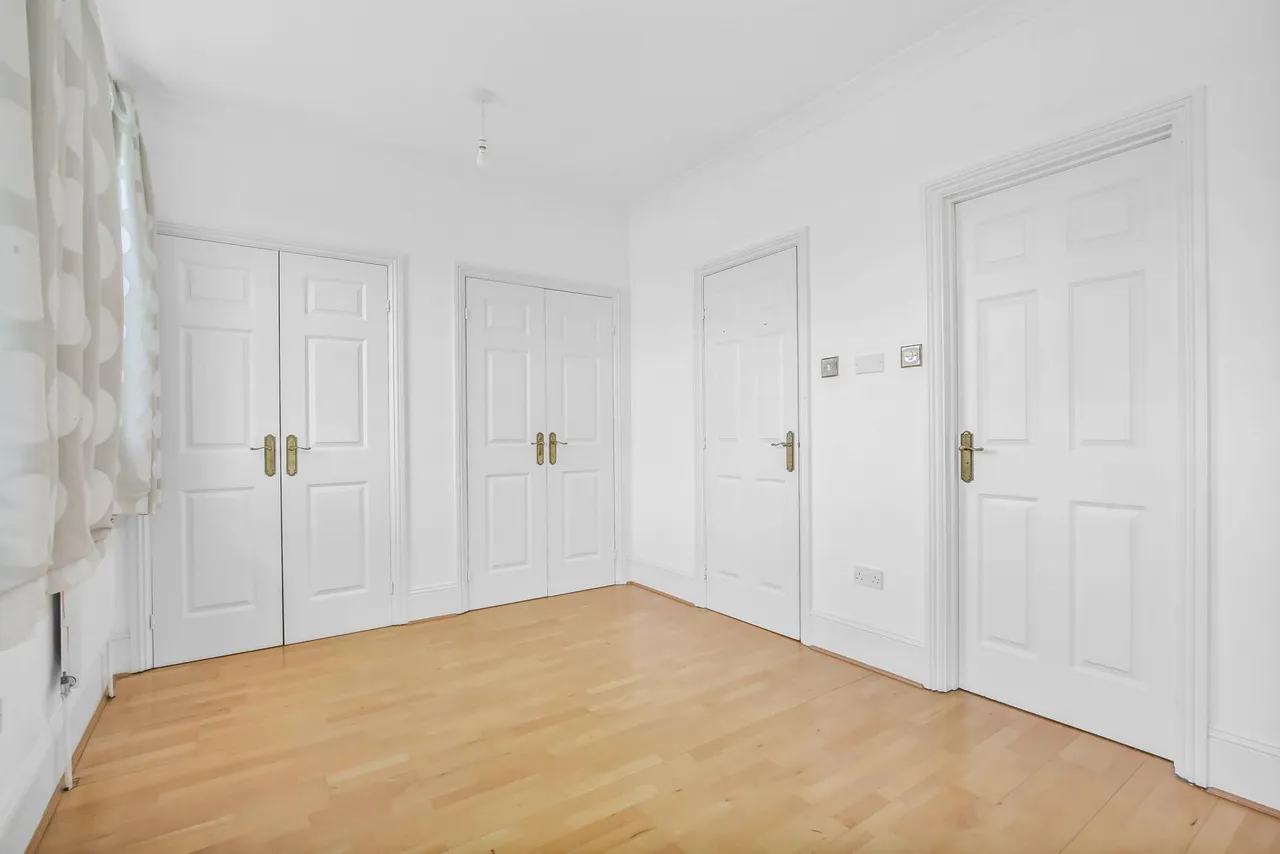 Chadwick Place, Kingston, KT6, photo 11