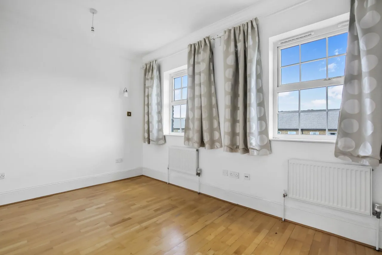Chadwick Place, Kingston, KT6, photo 6