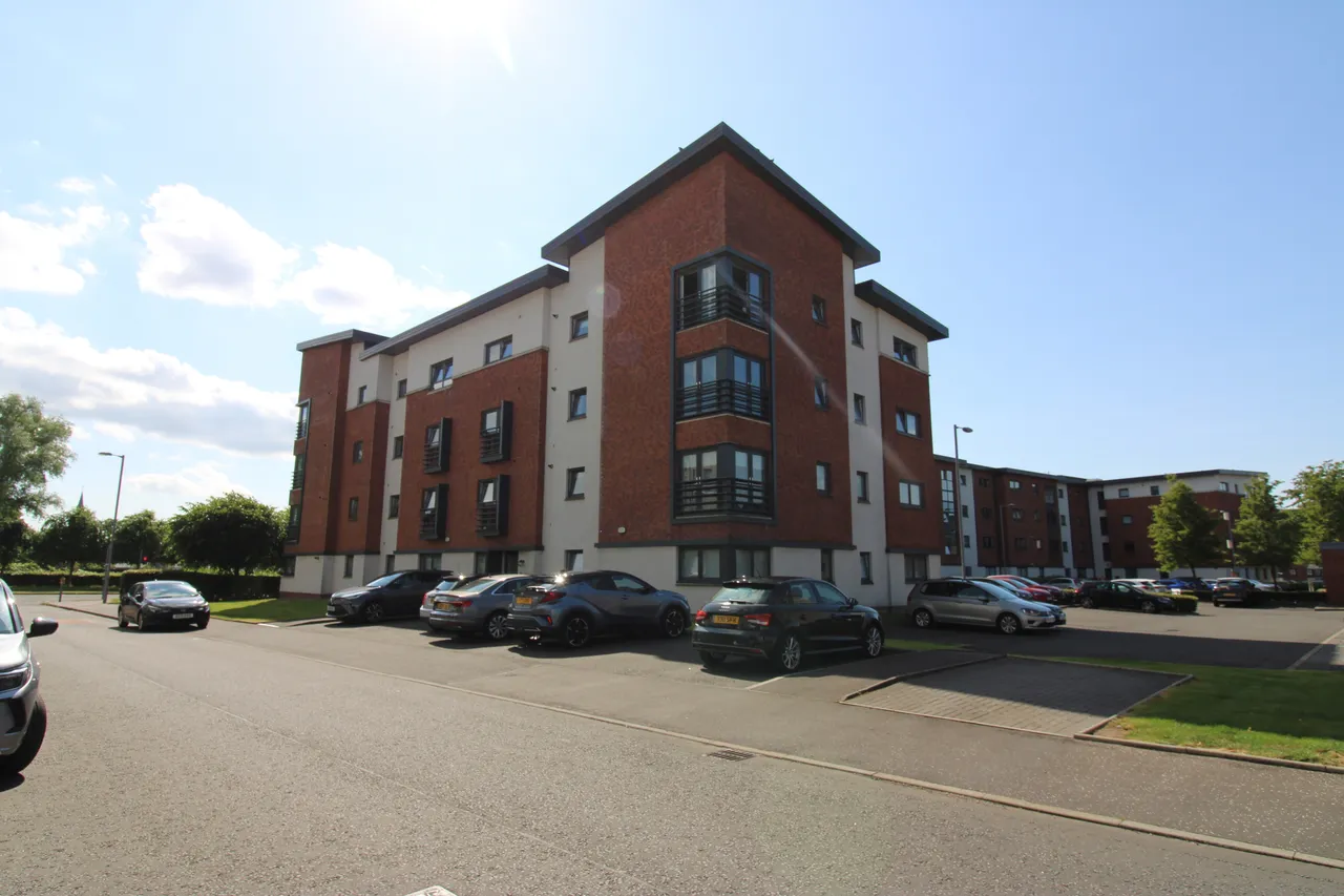 2 bed flat to rent, Mulberry Square, Renfrew, PA4