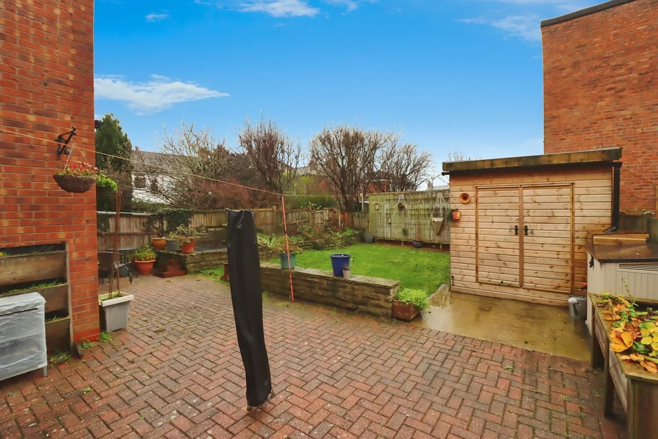 Alfreton Road, Sutton-In-Ashfield, NG17, photo 19