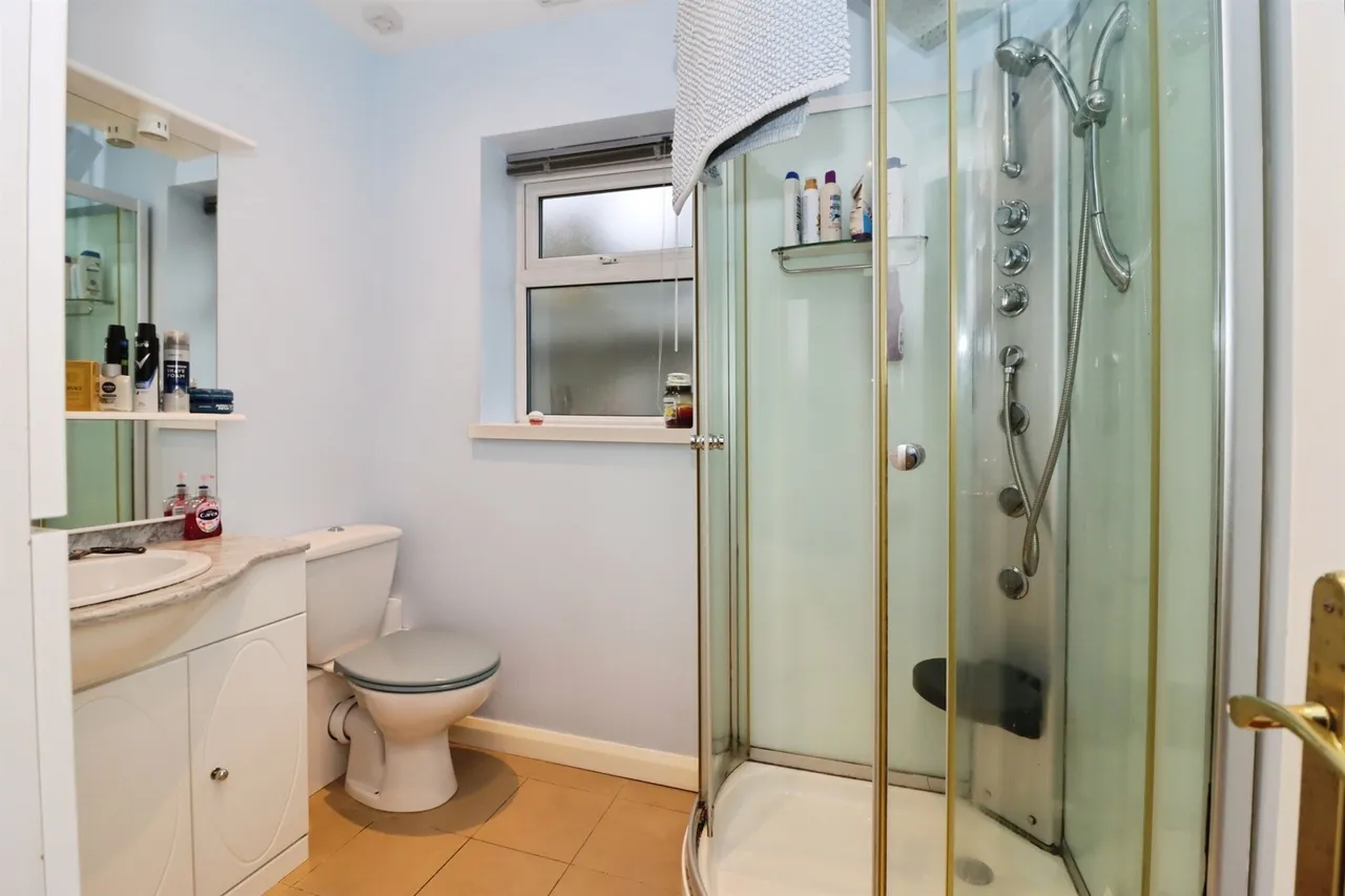 Alfreton Road, Sutton-In-Ashfield, NG17, photo 12