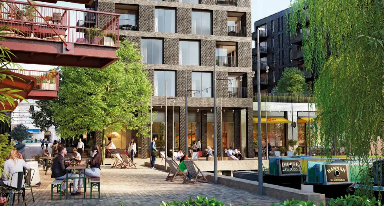 The Whele, The Brentford Project, TW8, photo 7