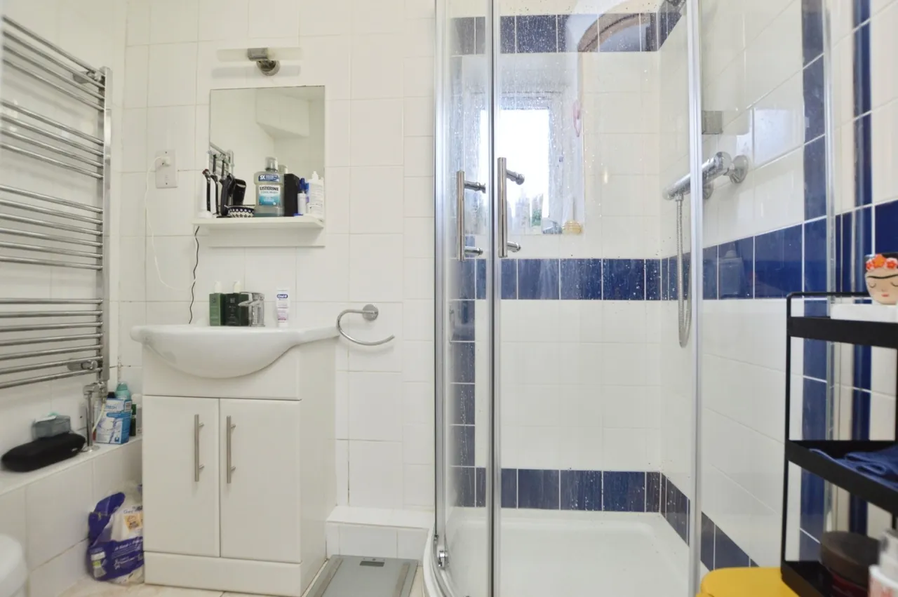 Bushey Road, London, photo 9