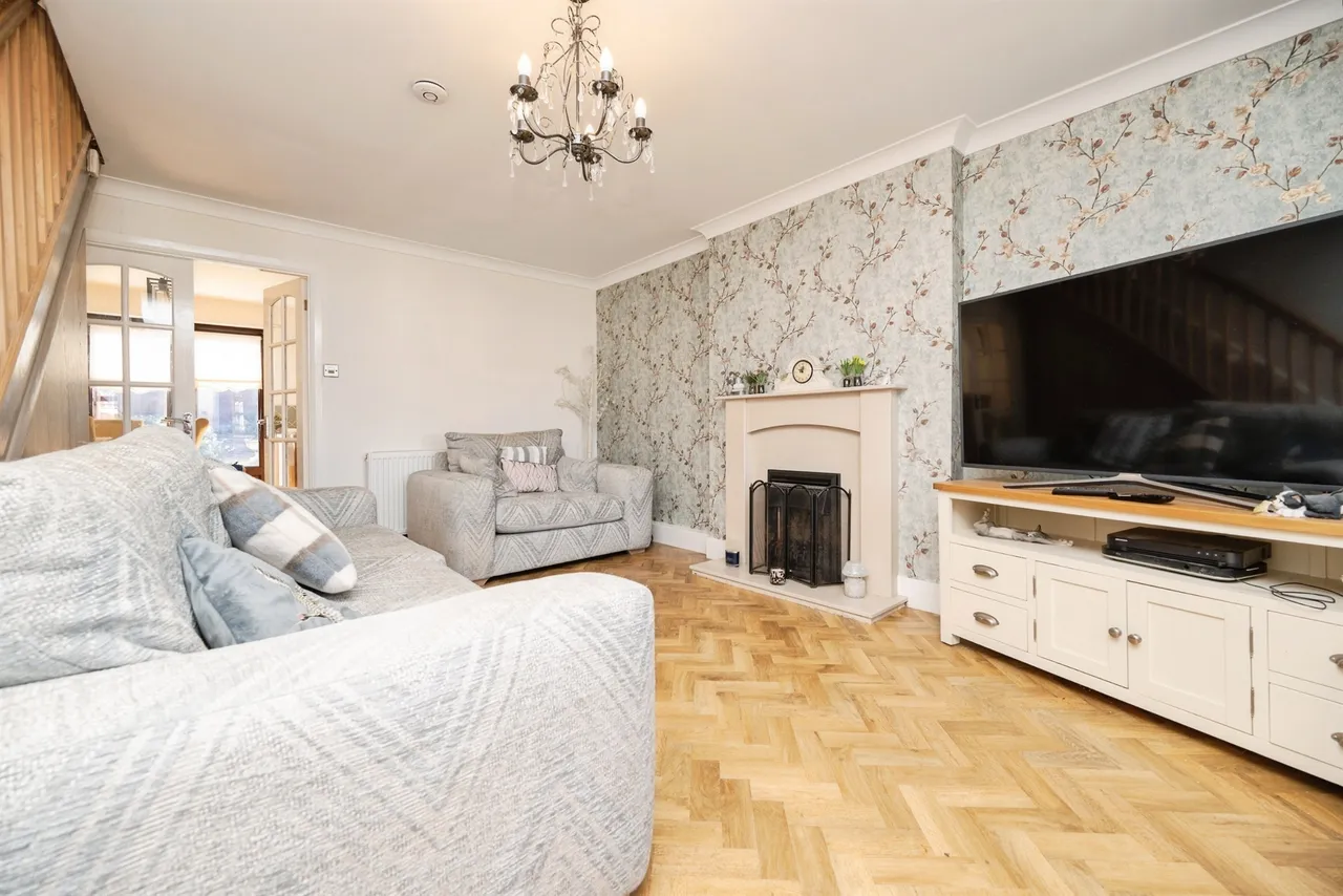 Raby Close, Tividale, OLDBURY, photo 11