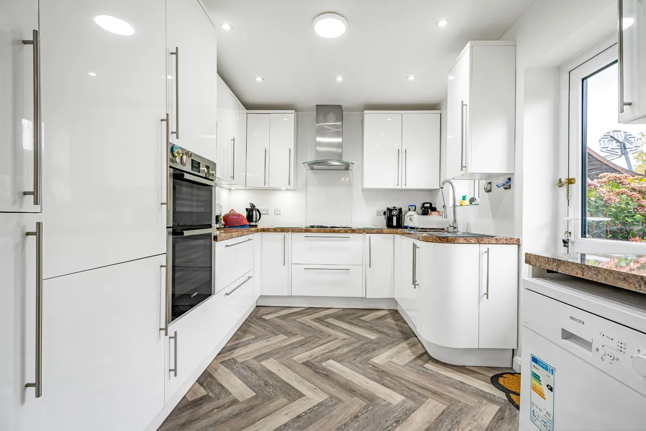 Cranbrook Road, Ilford, IG2, photo 5