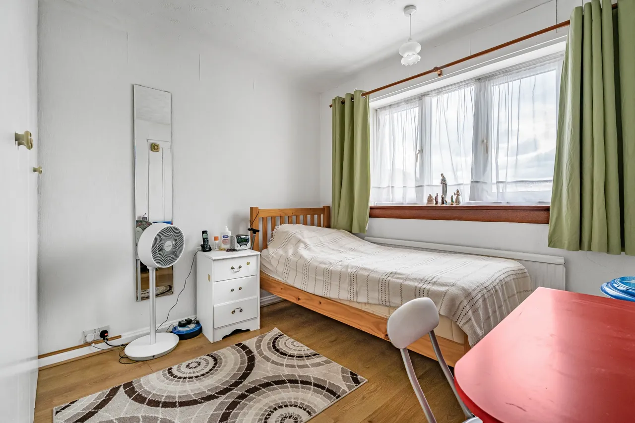 Cranbrook Road, Ilford, IG2, photo 16