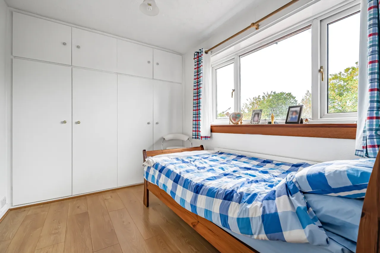 Cranbrook Road, Ilford, IG2, photo 11