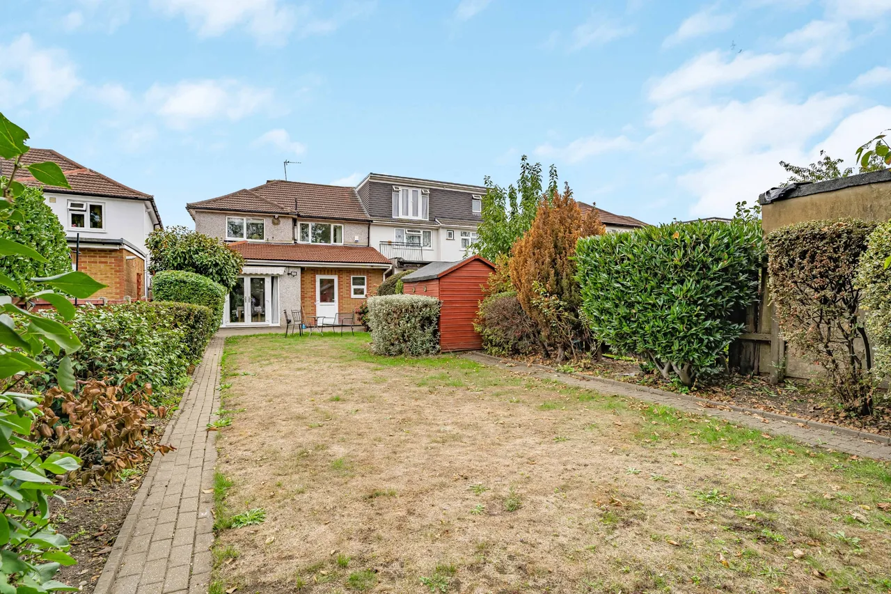 Cranbrook Road, Ilford, IG2, photo 24